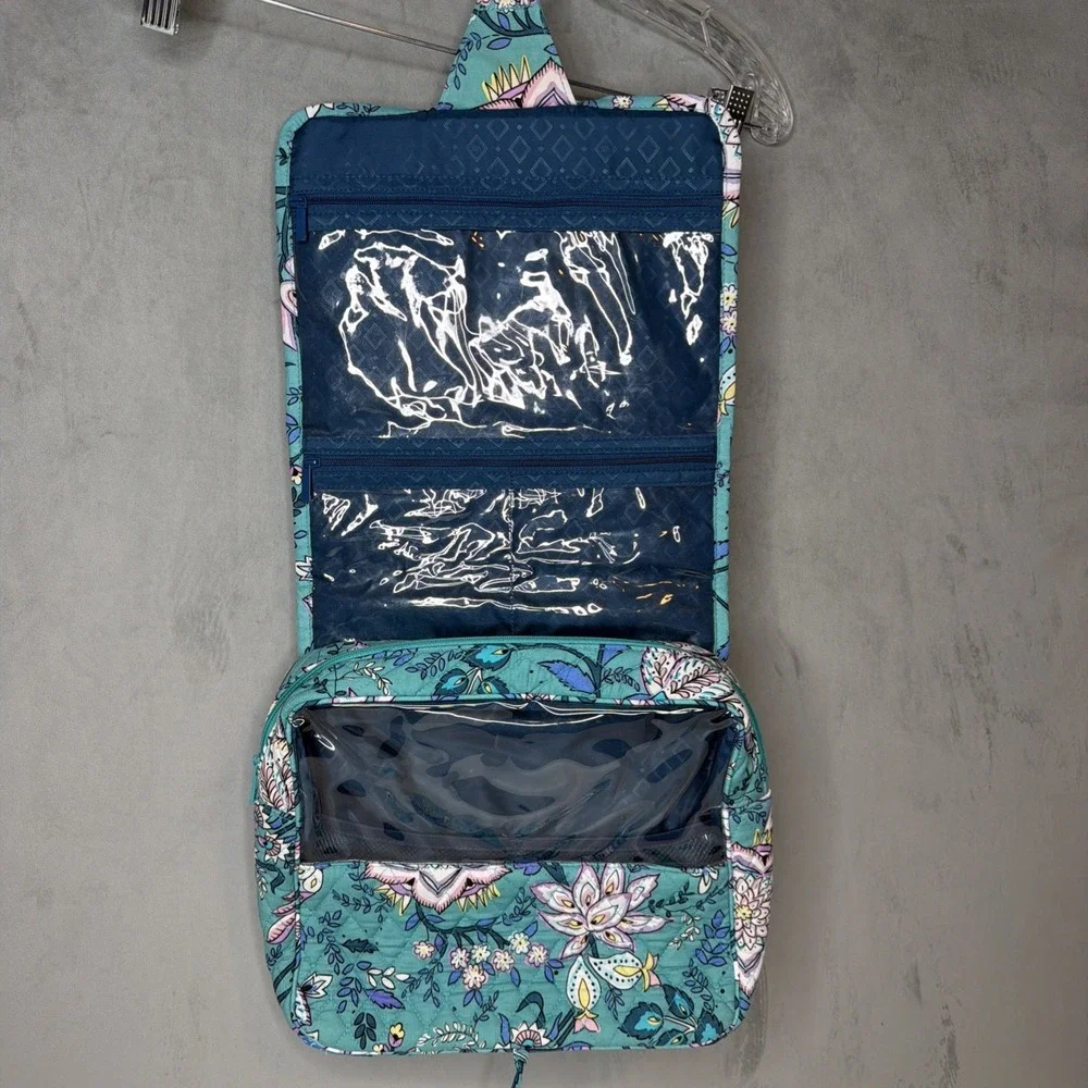 Vera Bradley Hanging Travel Toiletry Cosmetic Organizer Peacock Garden